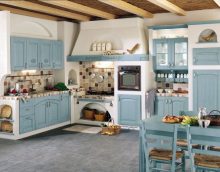 Keukeninterieur in Provençaalse stijl - de belangrijkste aspecten van decoratie en decoratie